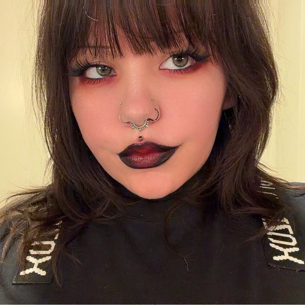 Meet your Posher, Madison